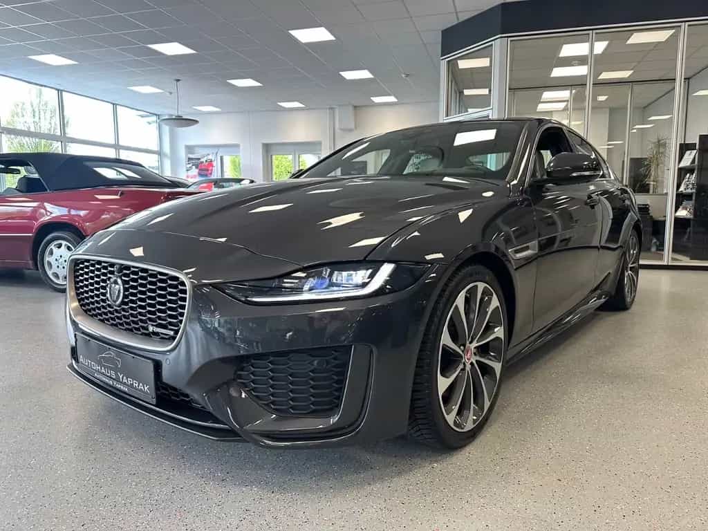 Jaguar XE R-Dynamic HSE|360°|Meridian|18-Wege|DAB+|19" 06/2019-photo-5
