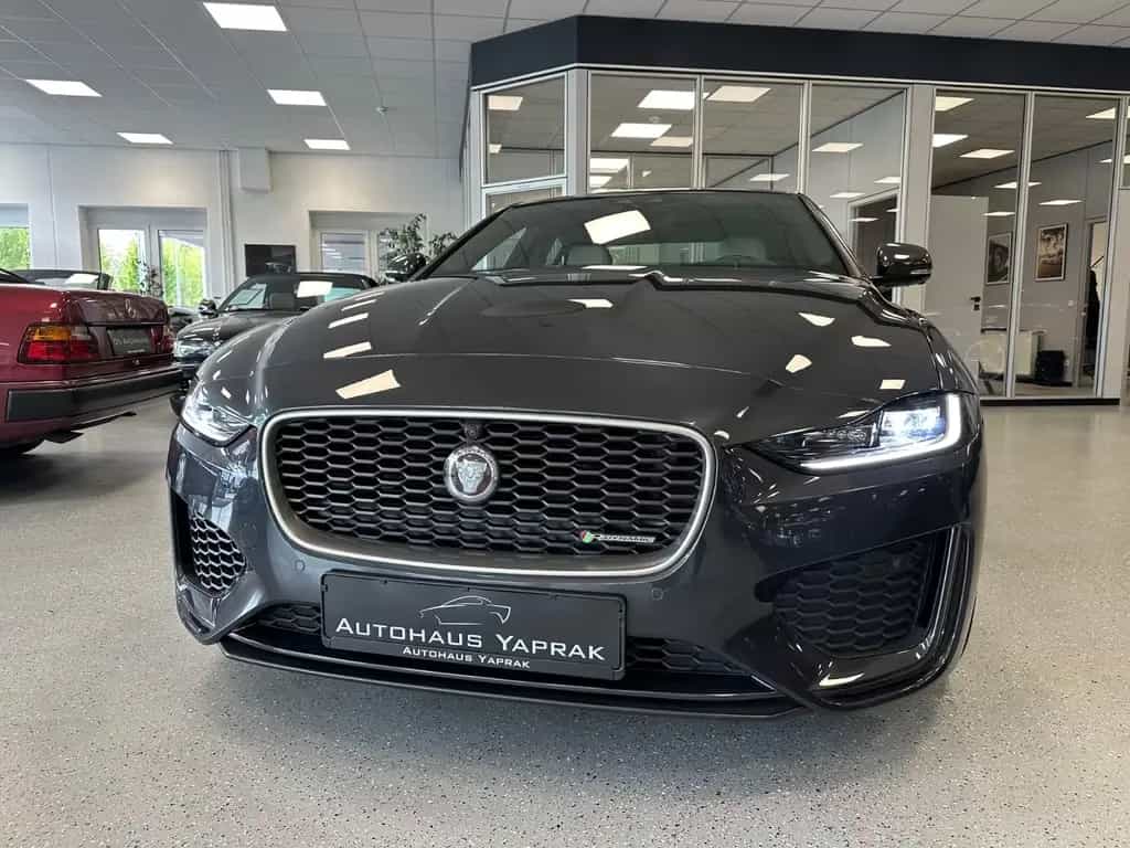 Jaguar XE R-Dynamic HSE|360°|Meridian|18-Wege|DAB+|19" 06/2019-photo-6