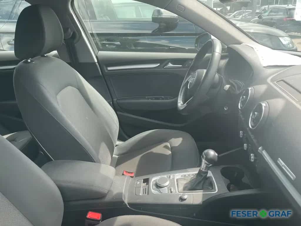 Audi A3 Sportback 1.5 TFSI S-tronic,Xenon,Navi 09/2018-photo-2