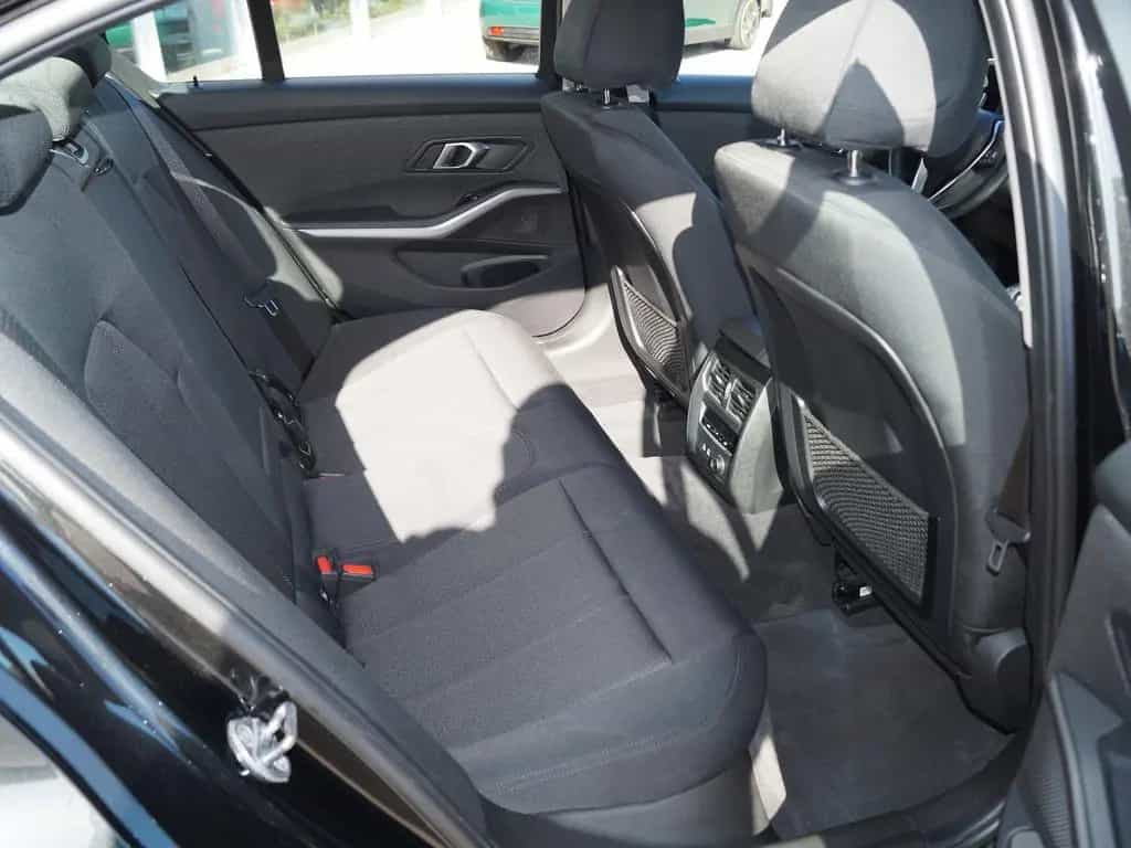 BMW 330 d Aut. Lim. G20 * Navi * LED * AHK * 1.Hd * 08/2019-photo-10