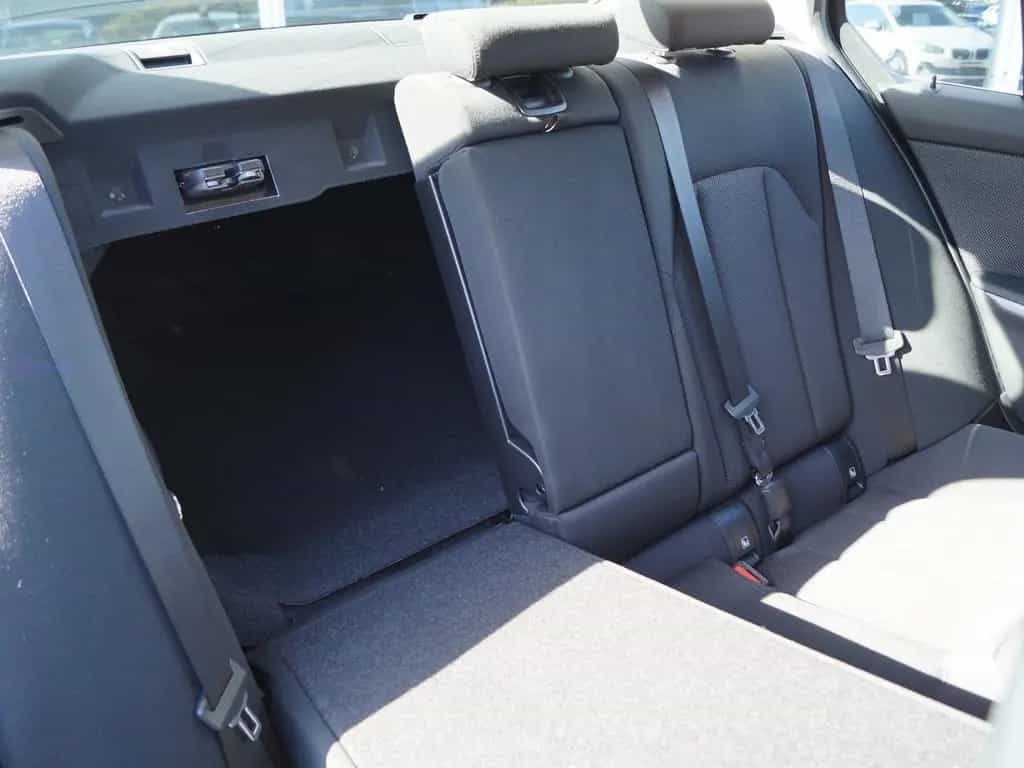 BMW 330 d Aut. Lim. G20 * Navi * LED * AHK * 1.Hd * 08/2019-photo-12