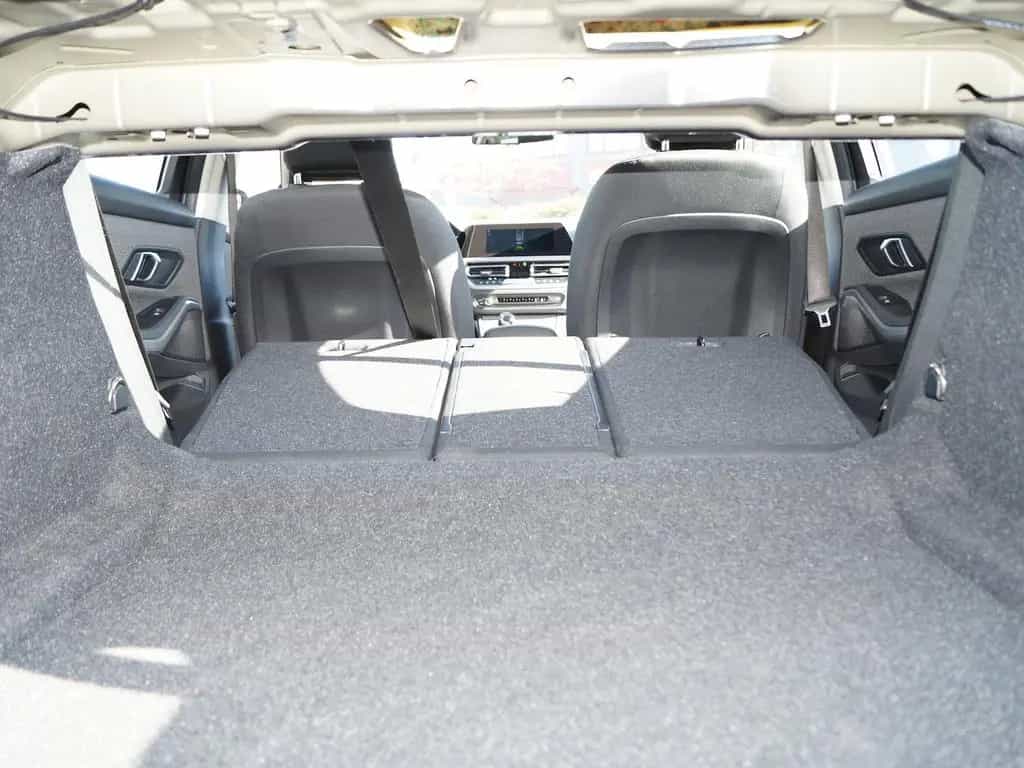 BMW 330 d Aut. Lim. G20 * Navi * LED * AHK * 1.Hd * 08/2019-photo-16