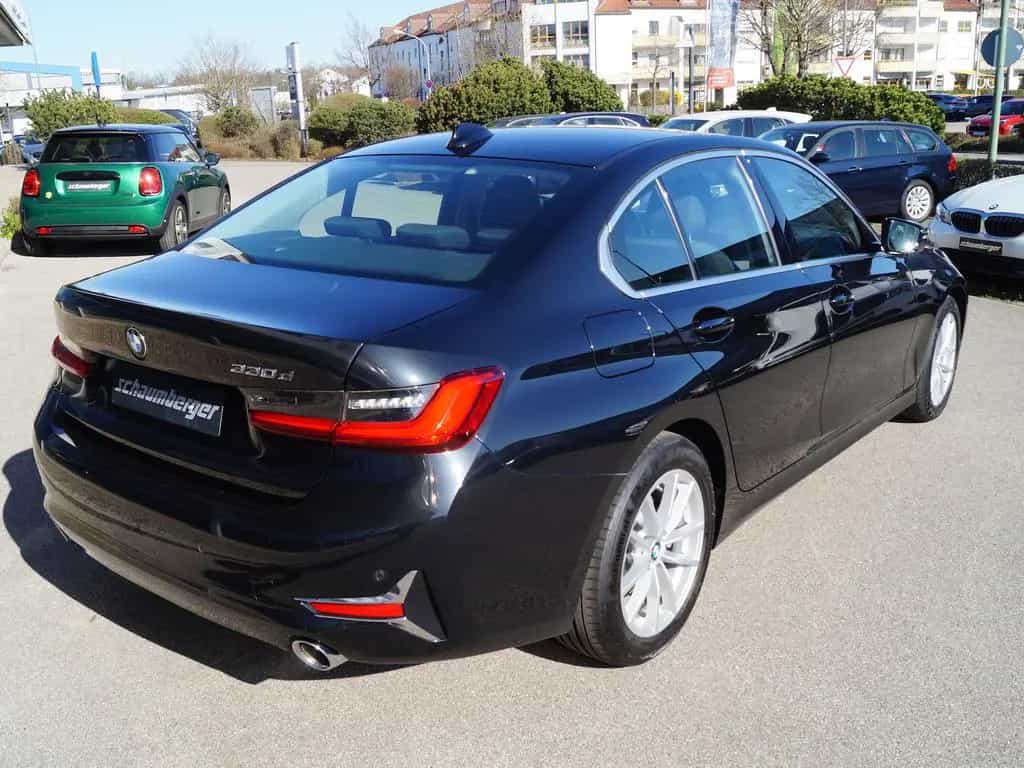 BMW 330 d Aut. Lim. G20 * Navi * LED * AHK * 1.Hd * 08/2019-photo-2
