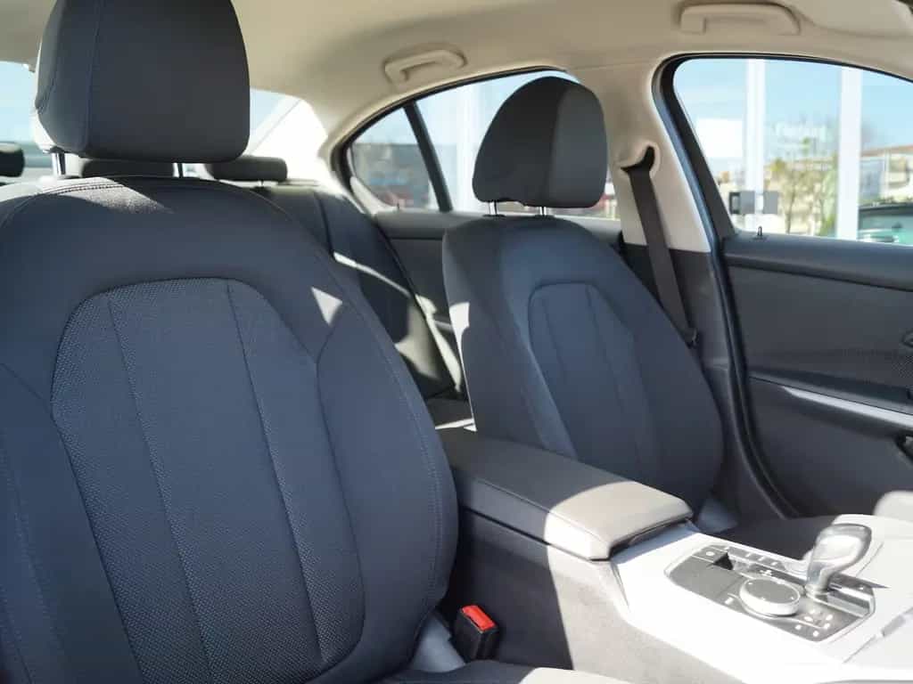BMW 330 d Aut. Lim. G20 * Navi * LED * AHK * 1.Hd * 08/2019-photo-8