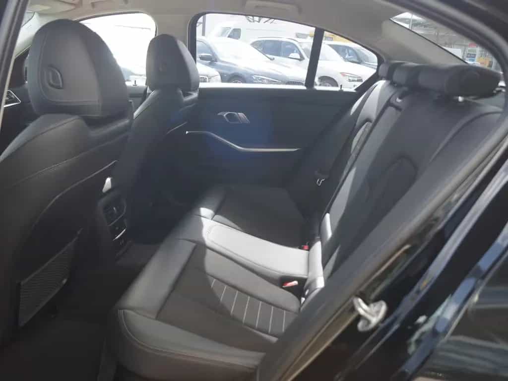 BMW 330 i A Lim. Sport Line *Navi * LED * ACC * AHK 03/2021-photo-10