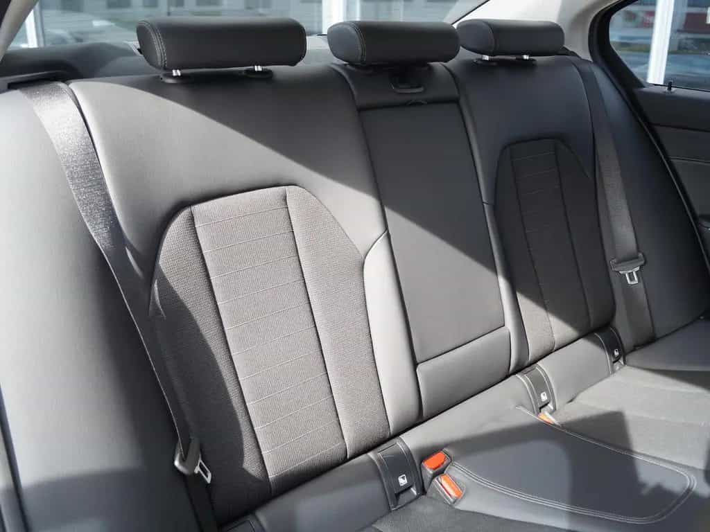 BMW 330 i A Lim. Sport Line *Navi * LED * ACC * AHK 03/2021-photo-11