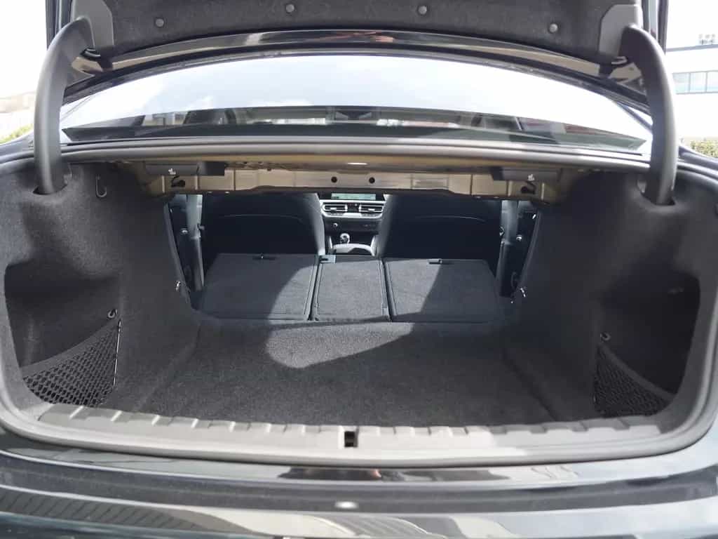BMW 330 i A Lim. Sport Line *Navi * LED * ACC * AHK 03/2021-photo-17