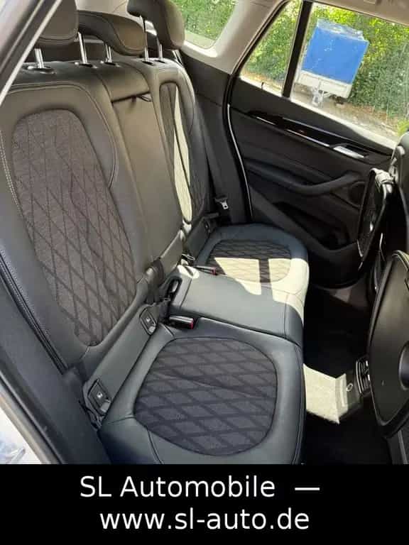 BMW X1 xDrive 18 d xLine Navi LED 04/2016-photo-17