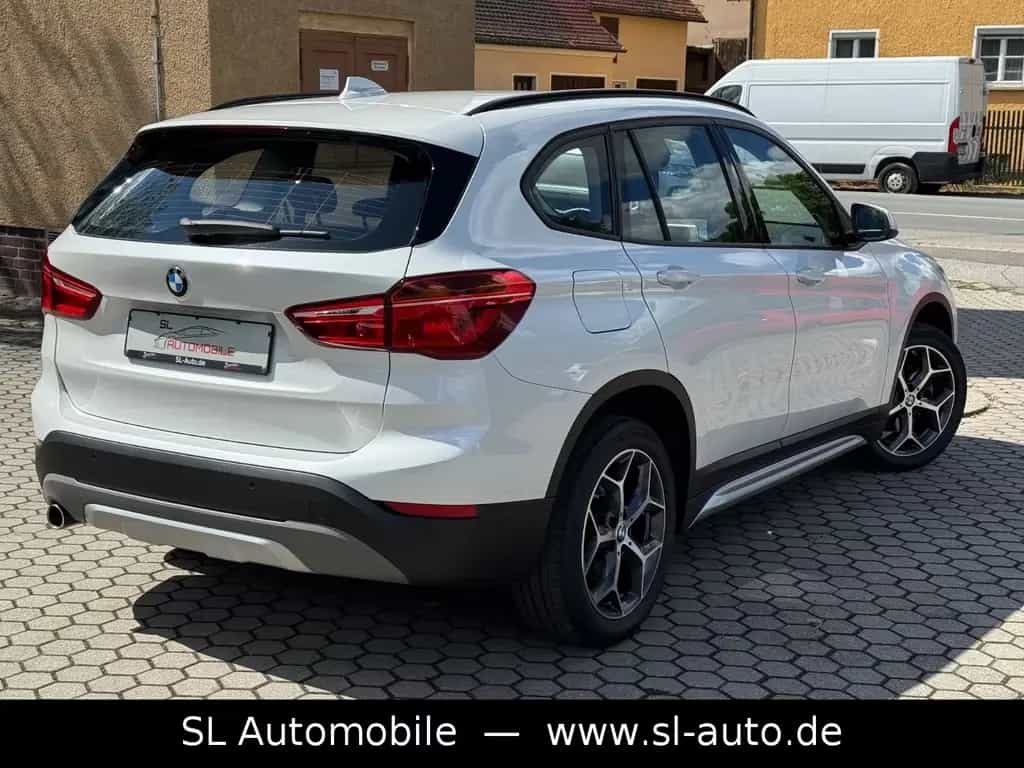 BMW X1 xDrive 18 d xLine Navi LED 04/2016-photo-3
