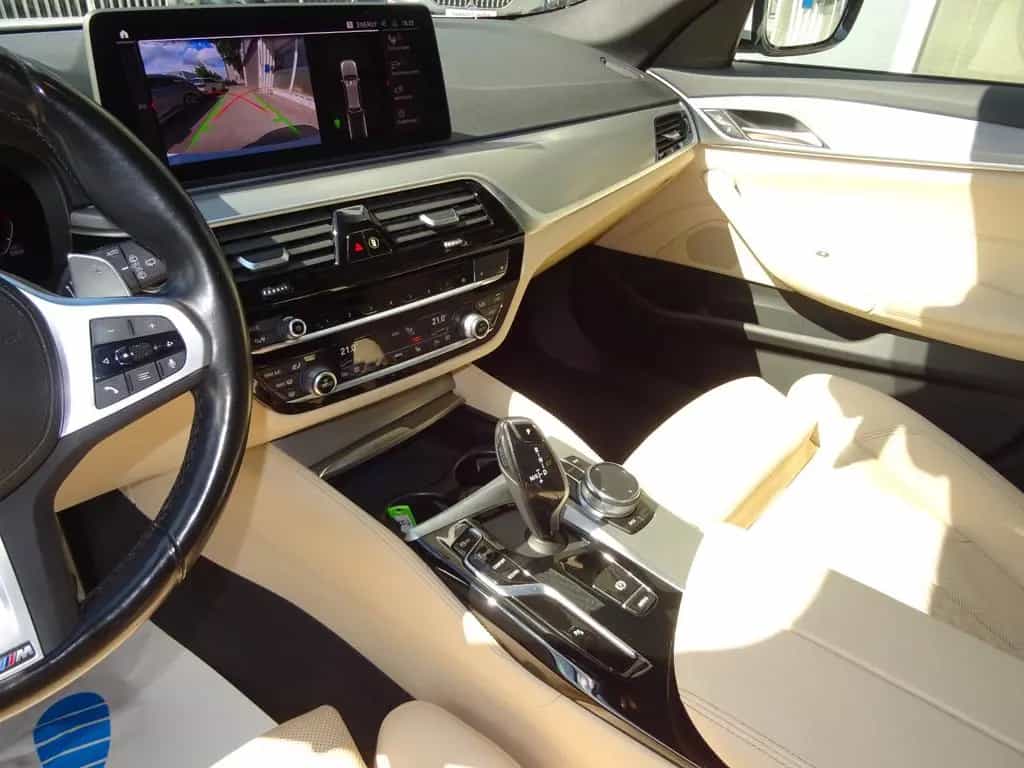 BMW 520 d xDrive Touring SAG M Sportpaket Navi Laser 06/2022-photo-10