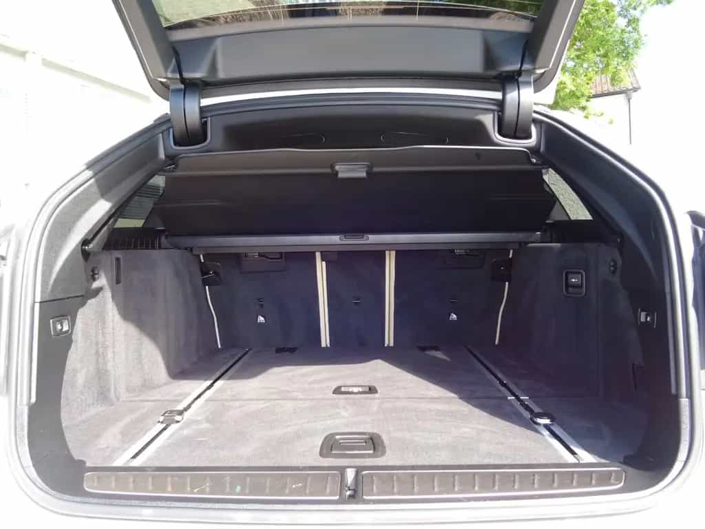 BMW 520 d xDrive Touring SAG M Sportpaket Navi Laser 06/2022-photo-19