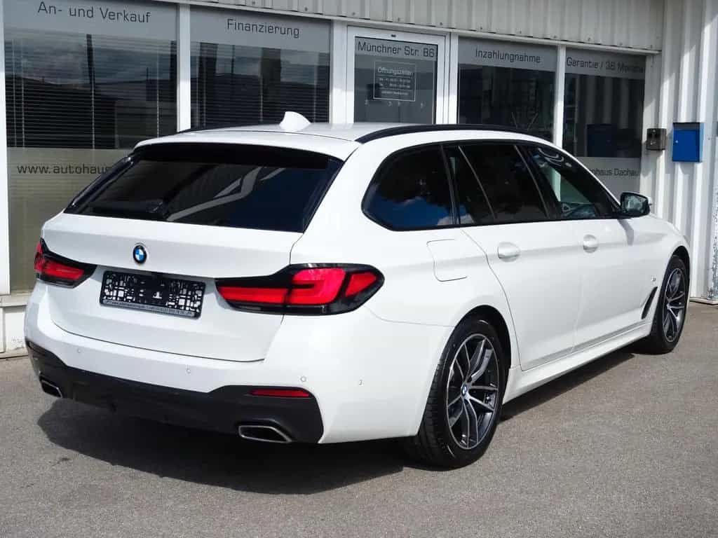 BMW 520 d xDrive Touring SAG M Sportpaket Navi Laser 06/2022-photo-5