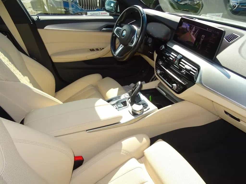 BMW 520 d xDrive Touring SAG M Sportpaket Navi Laser 06/2022-photo-7