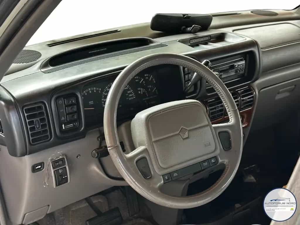 Chrysler Voyager 3.3 Ltr. V6 02/1996-photo-10