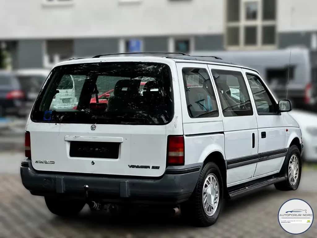 Chrysler Voyager 3.3 Ltr. V6 02/1996-photo-5