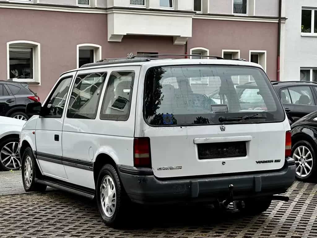 Chrysler Voyager 3.3 Ltr. V6 02/1996-photo-7