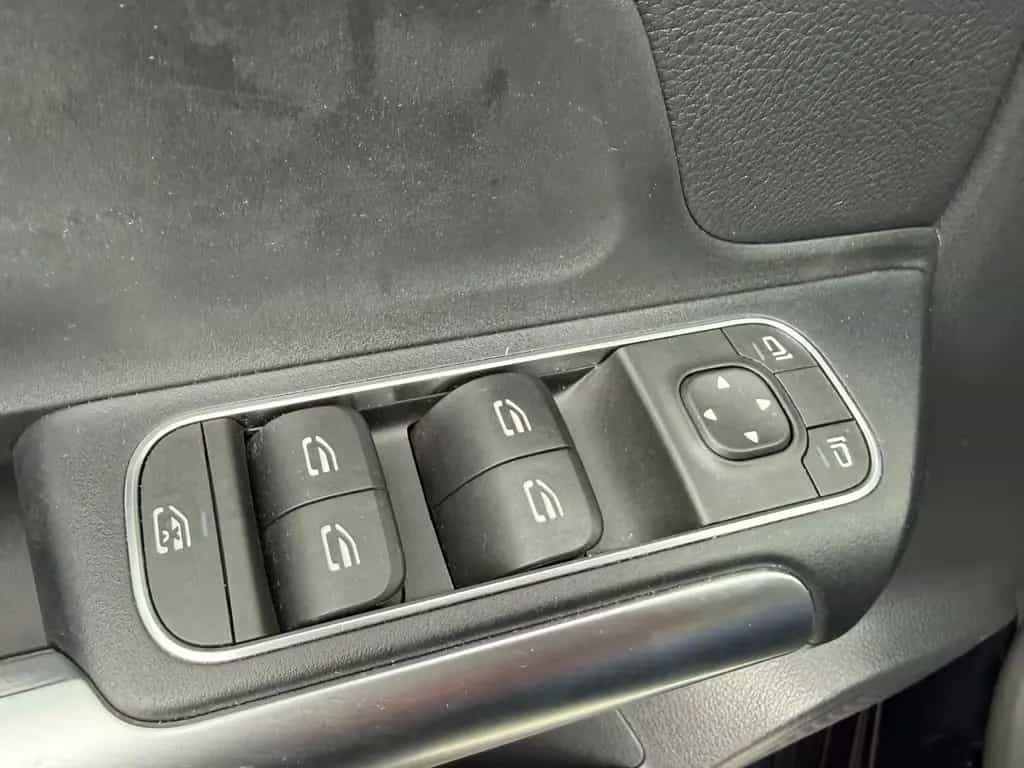 Mercedes-Benz B 180 Automatik Widescr. Navi LED MBUX 12/2019-photo-34