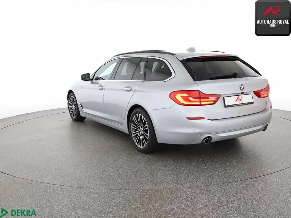 BMW 530 d T xDrive PANO,HUD,360GRAD,ACC,STANDHZ,SH 02/2018-photo-2