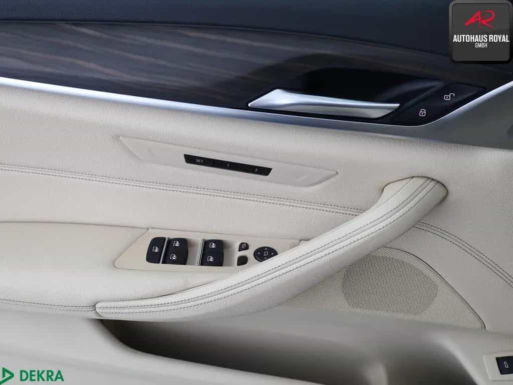 BMW 530 d T xDrive PANO,HUD,360GRAD,ACC,STANDHZ,SH 02/2018-photo-20