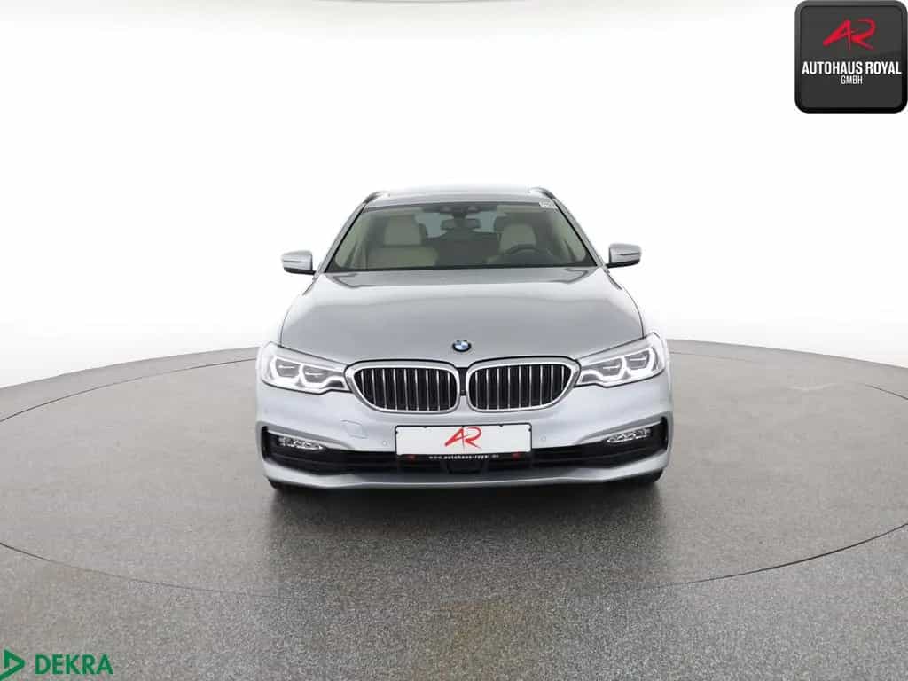 BMW 530 d T xDrive PANO,HUD,360GRAD,ACC,STANDHZ,SH 02/2018-photo-3