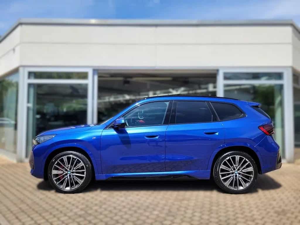 BMW X1 23 d xDrive M Sport *AHK*Panoramadach*M Sport 12/2024-photo-1