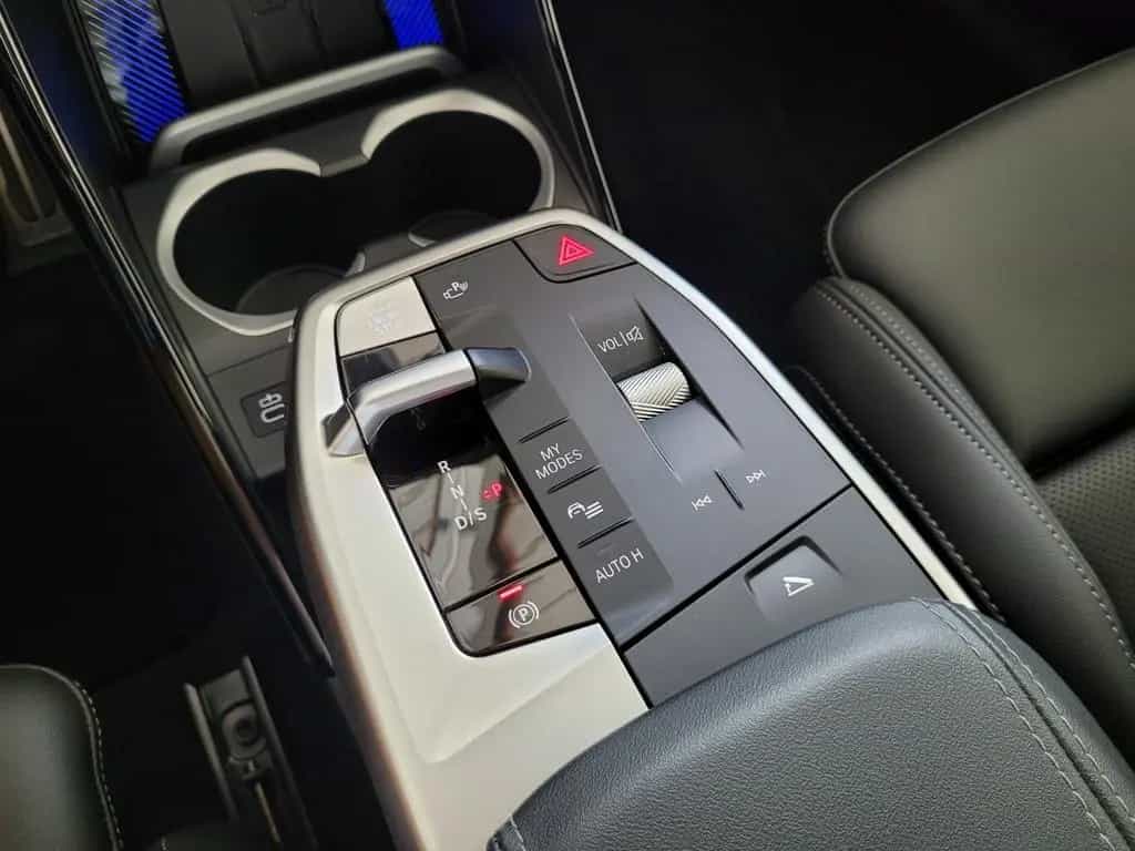 BMW X1 23 d xDrive M Sport *AHK*Panoramadach*M Sport 12/2024-photo-18