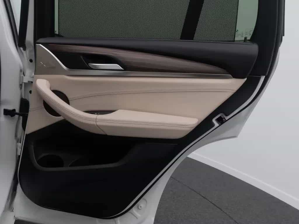 BMW X3 xD20d M Sport Kamera Panorama HUD DAB HiFi 02/2019-photo-32