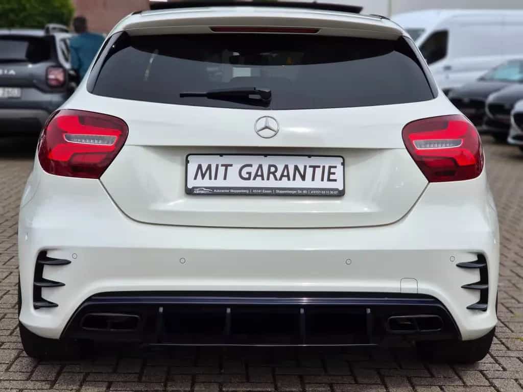 Mercedes-Benz A 45 AMG A45 AMG 4Matic/Pano/Navi/PDC/Garantie/19*Zoll 05/2017-photo-12
