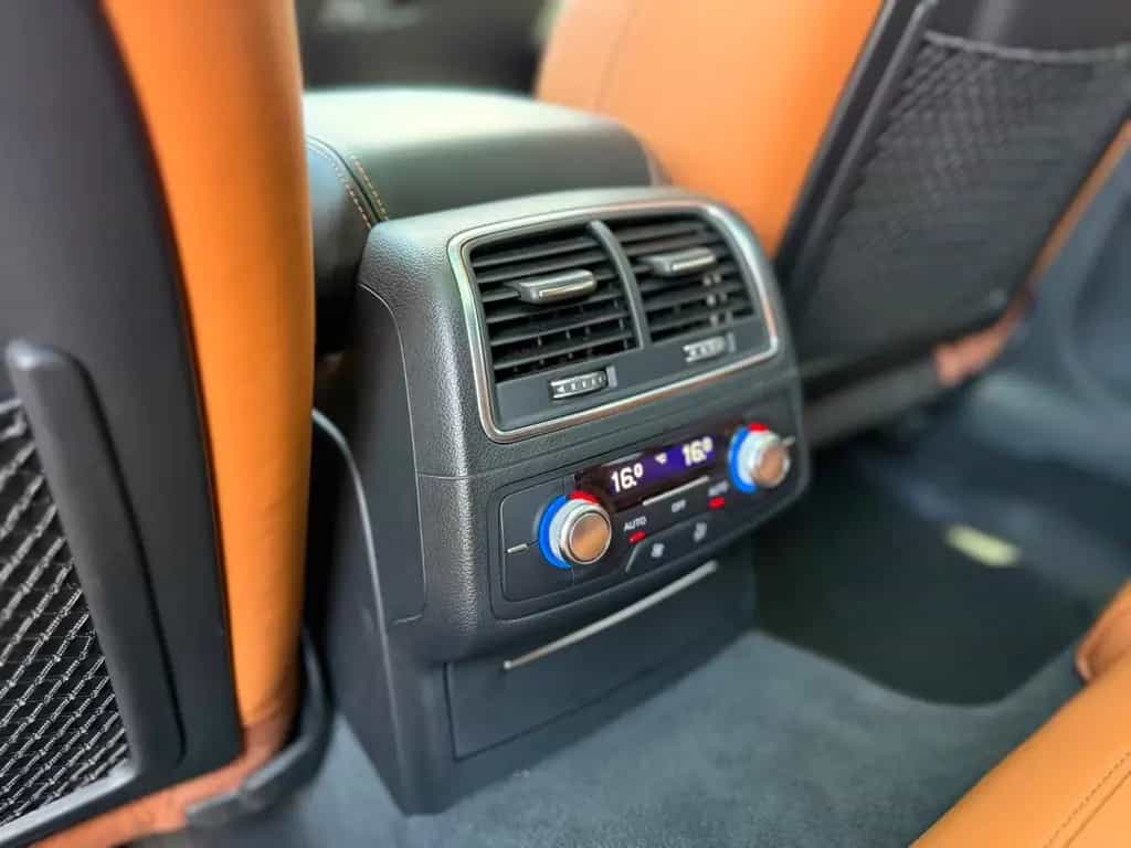 Audi A6 Avant 3.0 TDI Competition Exclusive*Pano*360 01/2018-photo-14