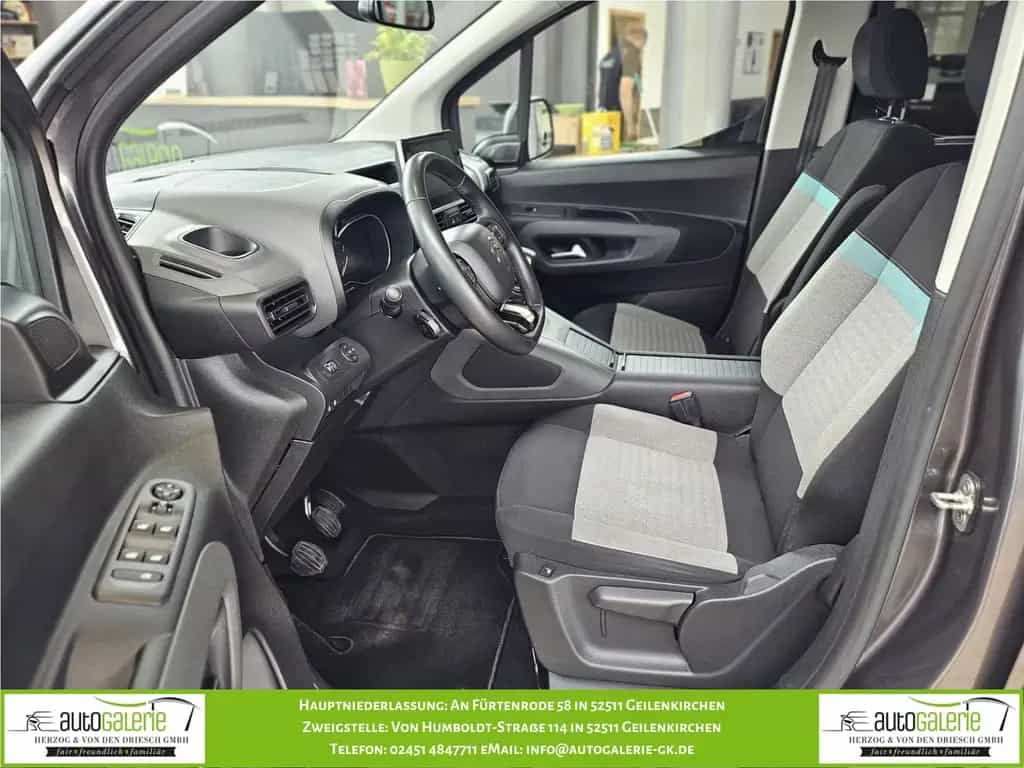 Citroën Berlingo M PureTech 110 SHINE 04/2019-photo-13