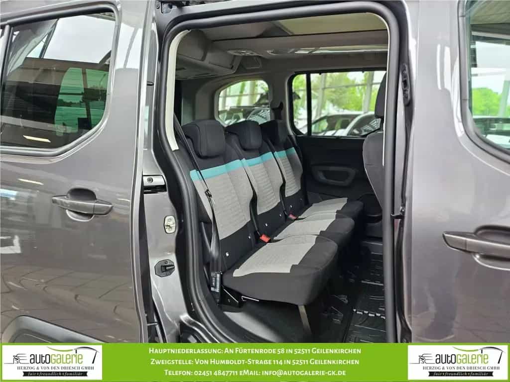 Citroën Berlingo M PureTech 110 SHINE 04/2019-photo-4
