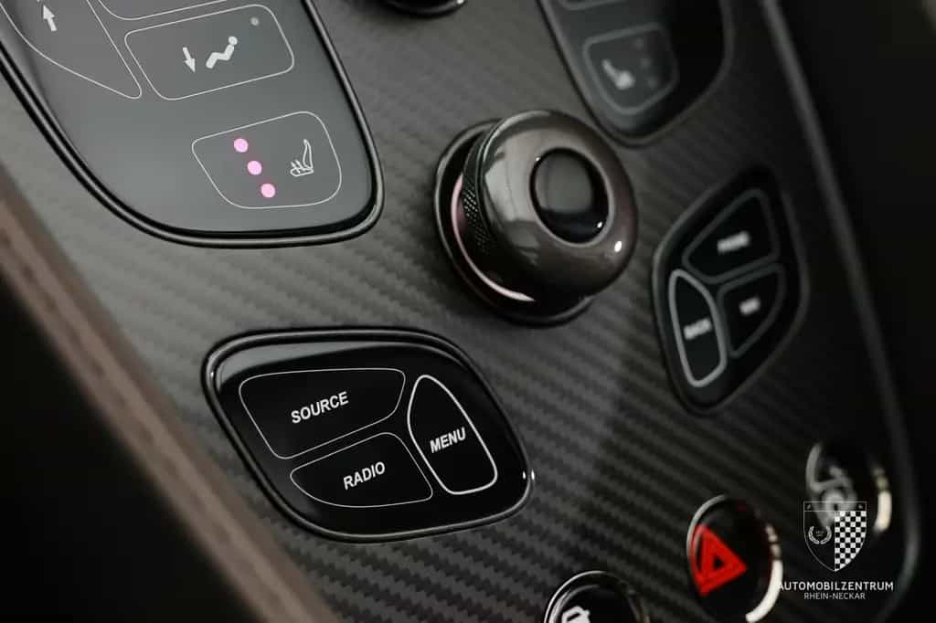 Aston Martin Vanquish Zagato Speedster 1 of 28/Jewellery 06/2018-photo-23