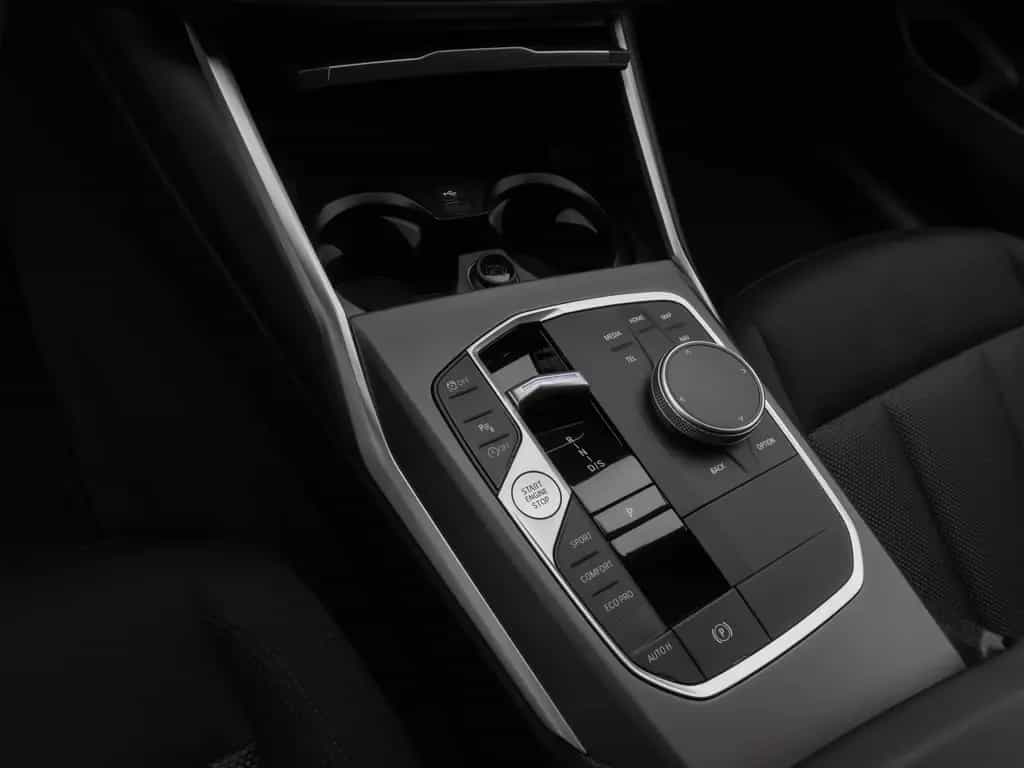BMW 318 i Kamera DAB HiFi CockPit+ Geschwindigkeitsre 03/2025-photo-22