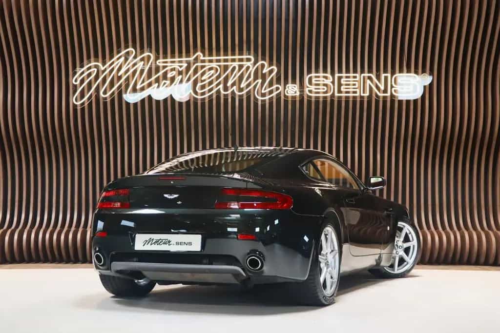 Aston Martin V8 Vantage 4.3 BVM6 - Midnight Emerald Green 06/2007-photo-1
