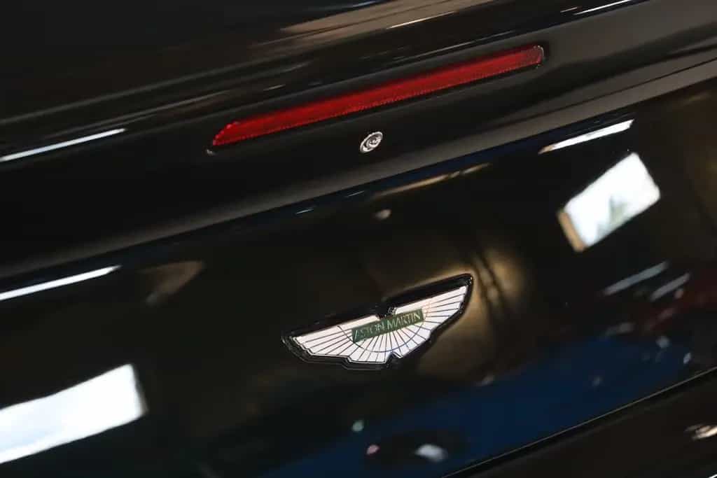 Aston Martin V8 Vantage 4.3 BVM6 - Midnight Emerald Green 06/2007-photo-21