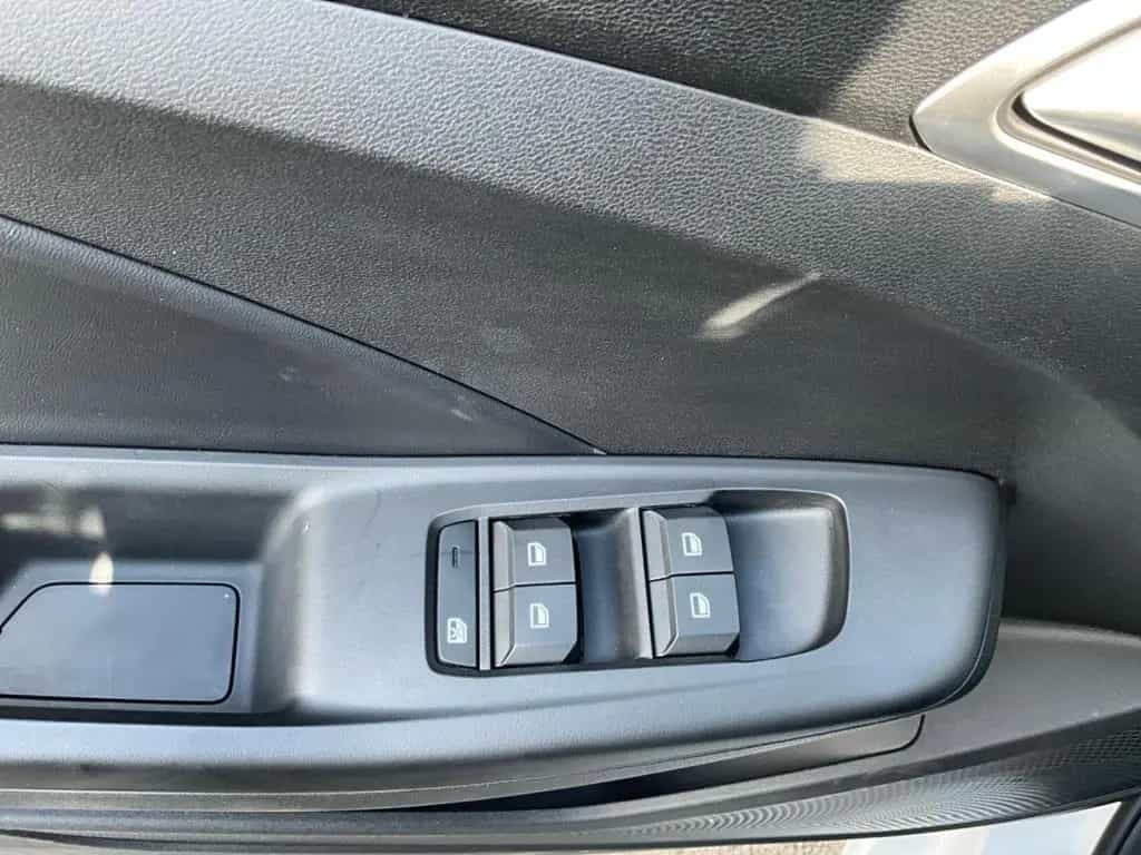MG MG3 1.5 MT Standard Navi Bluetooth Rückfahrkamer 06/2026-photo-12