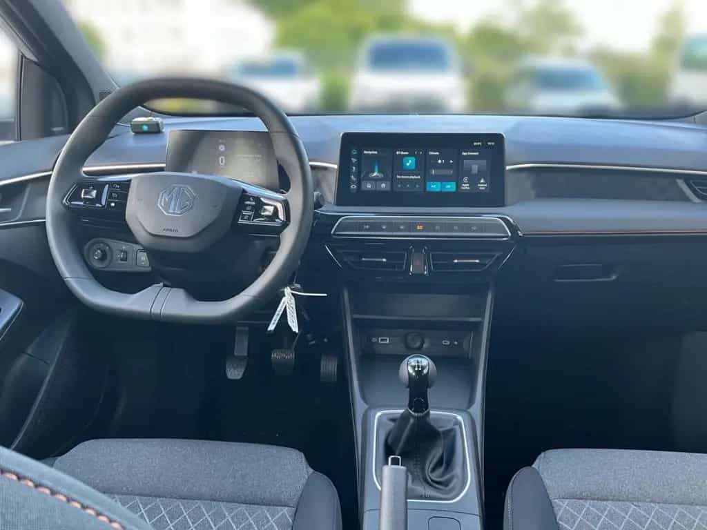 MG MG3 1.5 MT Standard Navi Bluetooth Rückfahrkamer 06/2026-photo-9