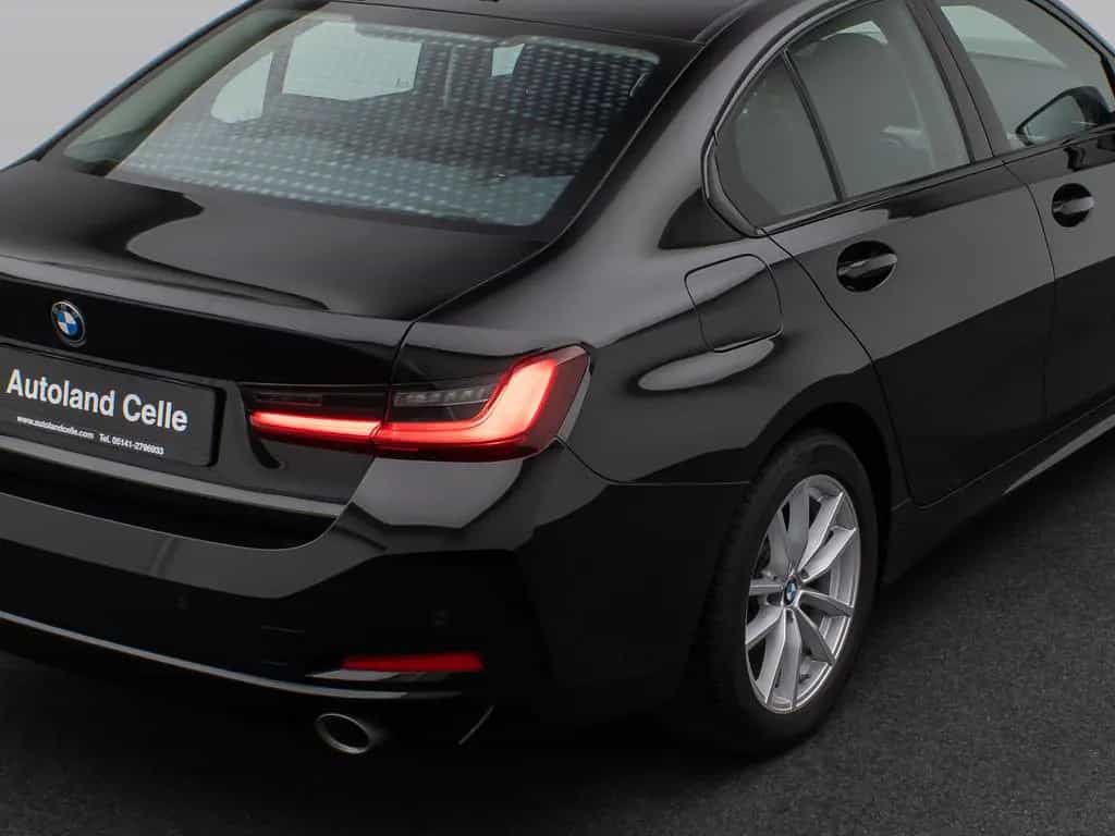 BMW 318 i DAB PDC Widscreen Geschwindigkeitsreg LED 10/2024-photo-13