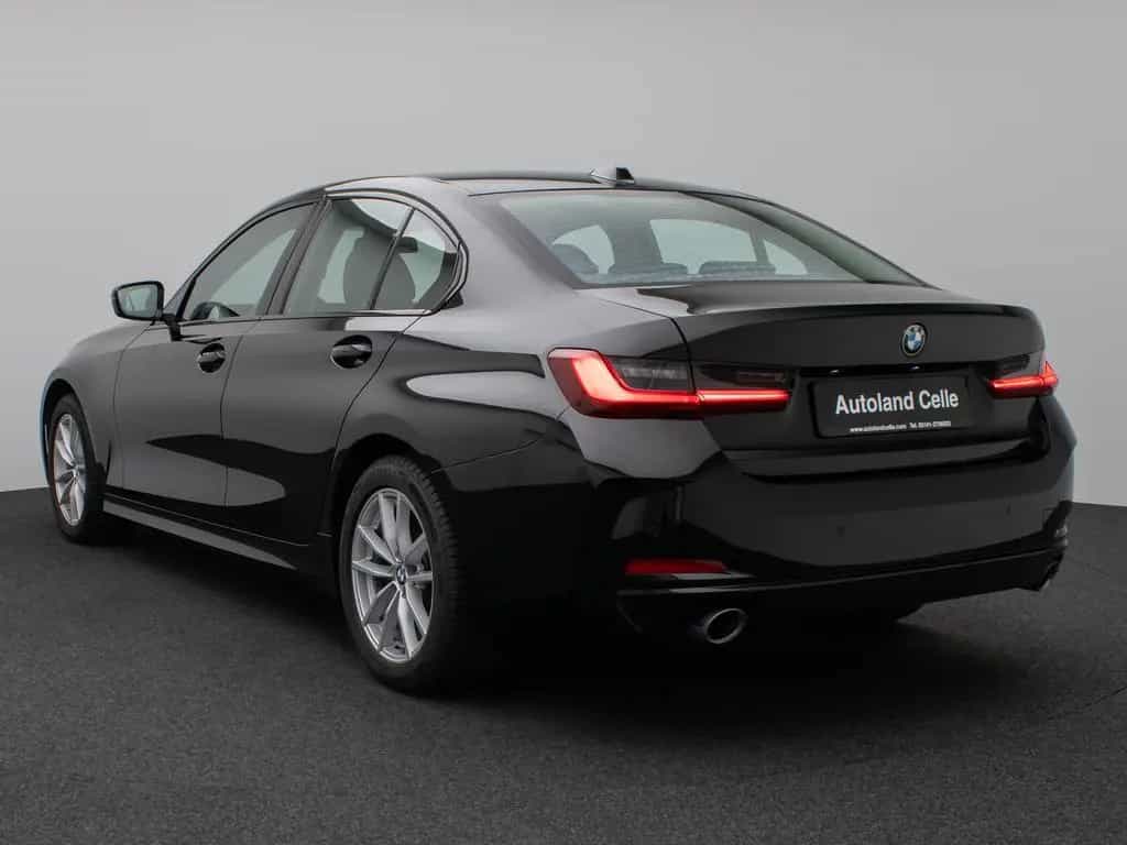 BMW 318 i DAB PDC Widscreen Geschwindigkeitsreg LED 10/2024-photo-8