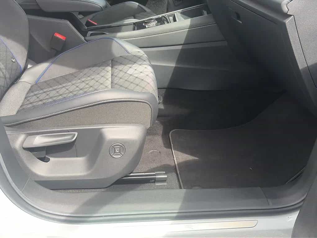 Volkswagen Tiguan 2.0 TSI R-Line IQ Drive 4M*Garantie 09/29 09/2025-photo-13