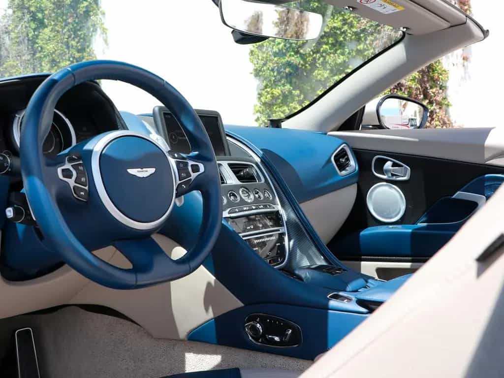 Aston Martin DB11 4.0 V8 Volante 08/2019-photo-16