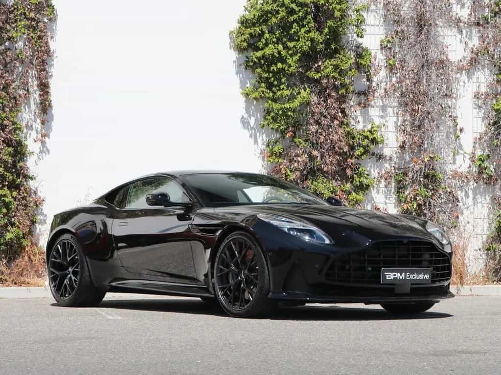 Aston Martin DB12 4.0 V8 01/2025-photo-2
