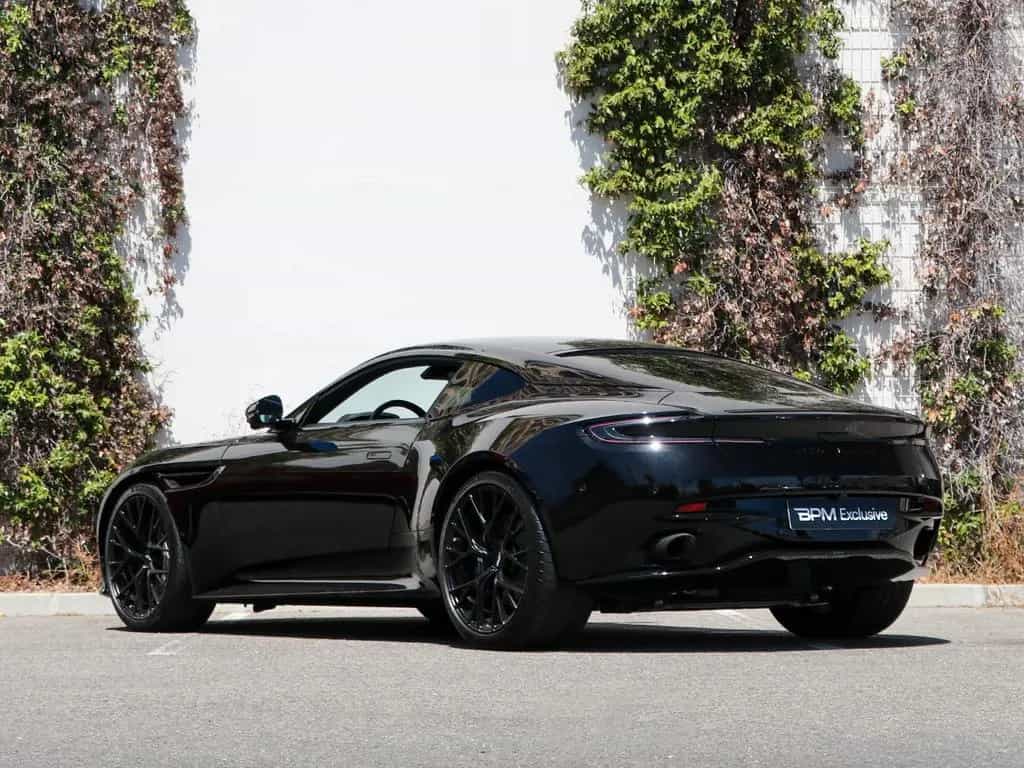 Aston Martin DB12 4.0 V8 01/2025-photo-6