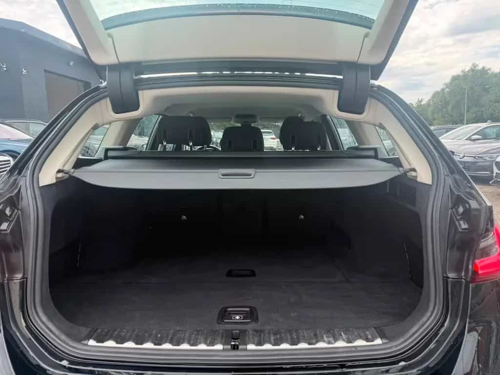 BMW 320 d Touring Steptronic "Advantage" 06/2020-photo-11