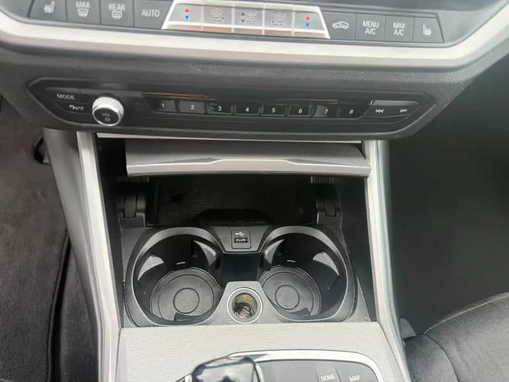 BMW 320 d Touring Steptronic "Advantage" 06/2020-photo-23
