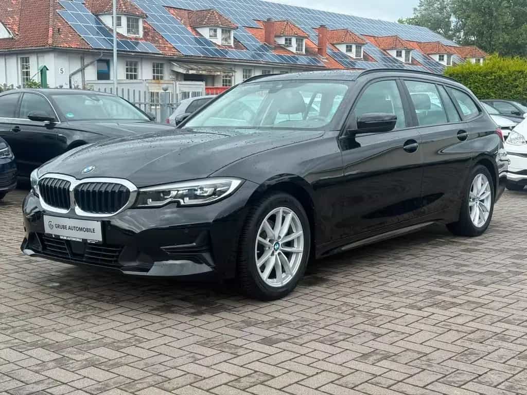 BMW 320 d Touring Steptronic "Advantage" 06/2020-photo-4