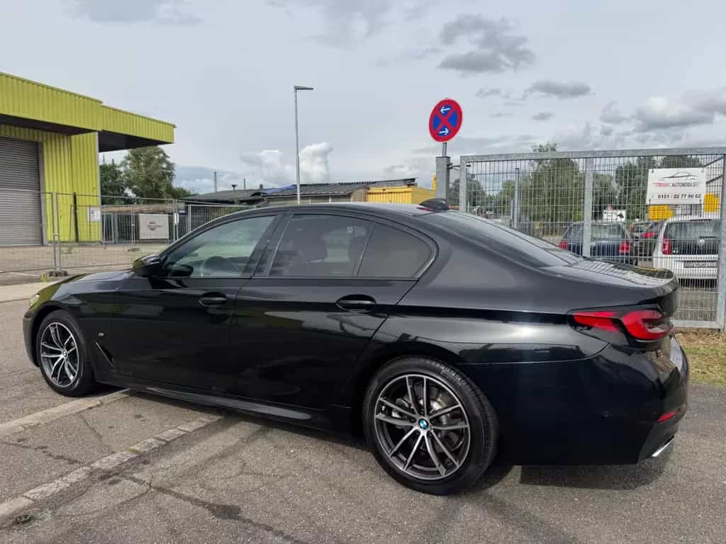 BMW 520 d M Sport Limousine Aut. 06/2021-photo-2