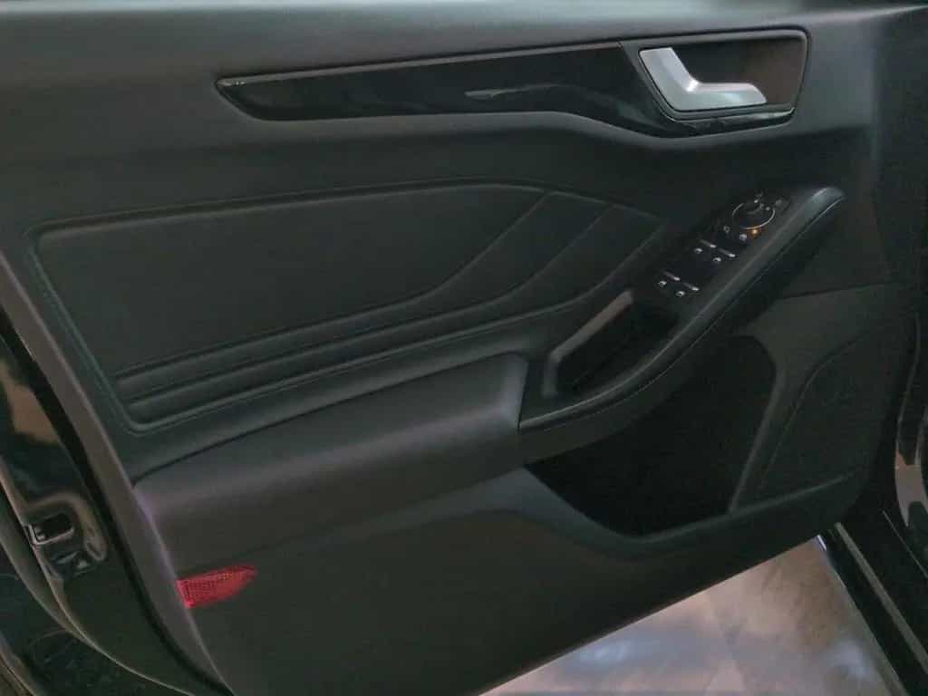 Ford Focus ST X Sportpaket Bluetooth Head Up Display 05/2022-photo-6