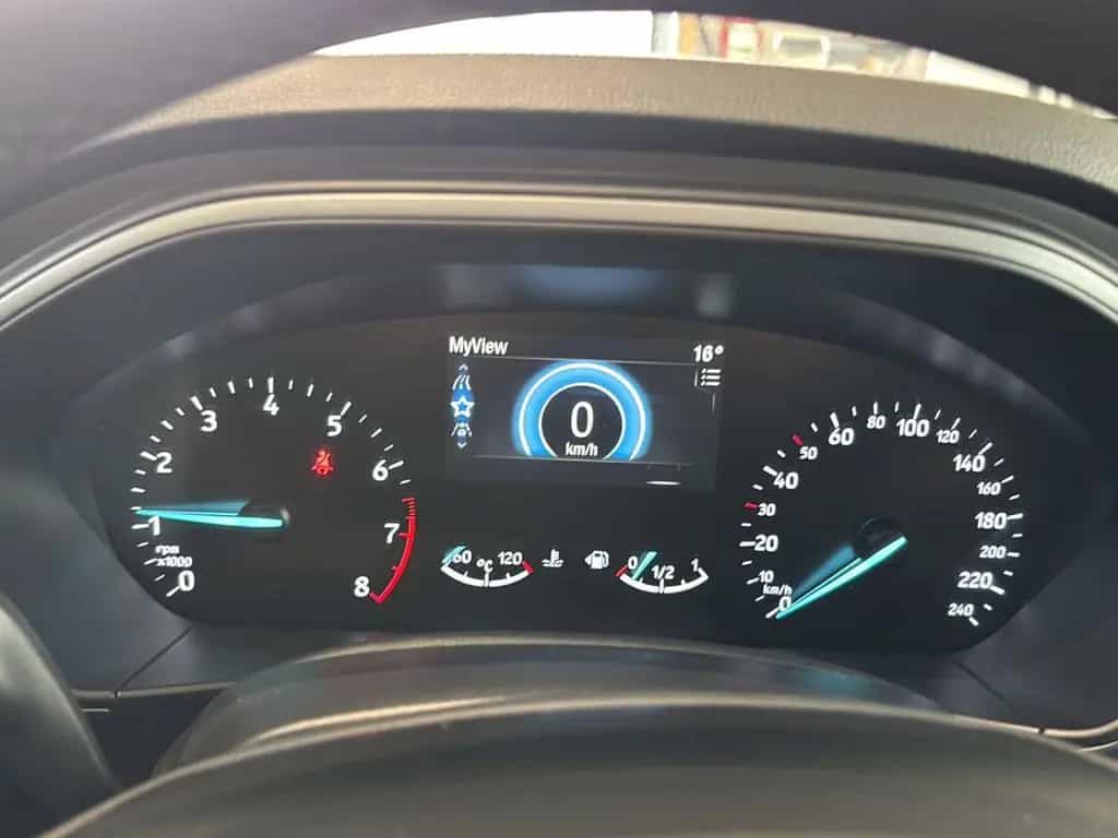 Ford Focus Cool & Connect Bluetooth Navi LED Klima 06/2022-photo-17