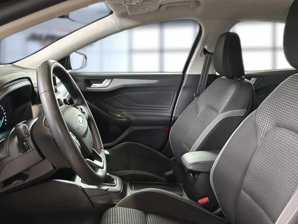 Ford Focus Cool & Connect Bluetooth Navi LED Klima 06/2022-photo-7